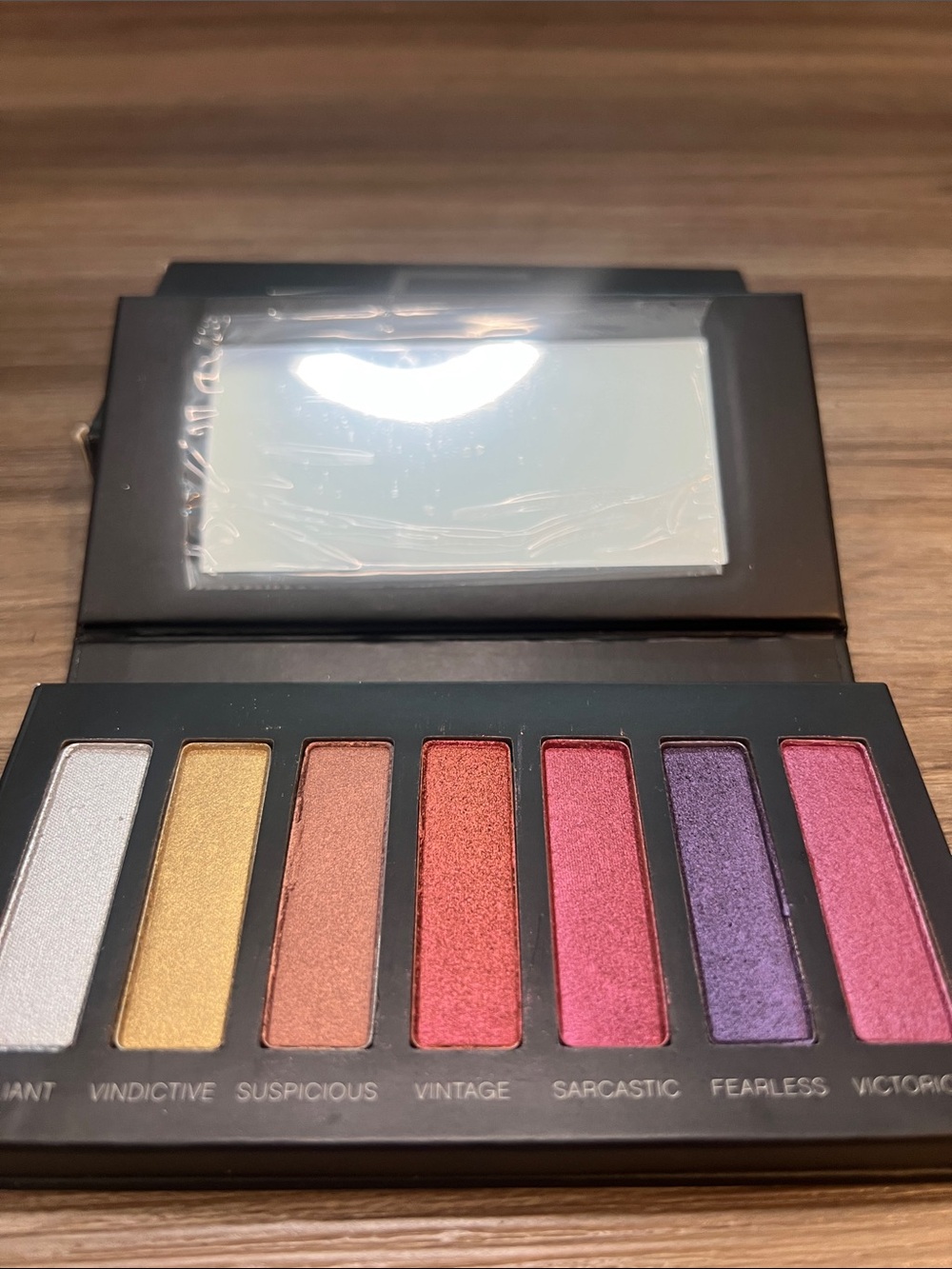 Younique Eyeshadow Palette 5